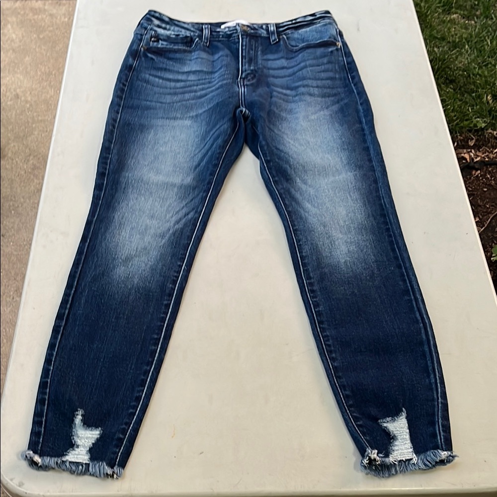 KanCan Maurice’s jeans 👖 29 Classic Blue Distressed Women Jeans skinny ankle